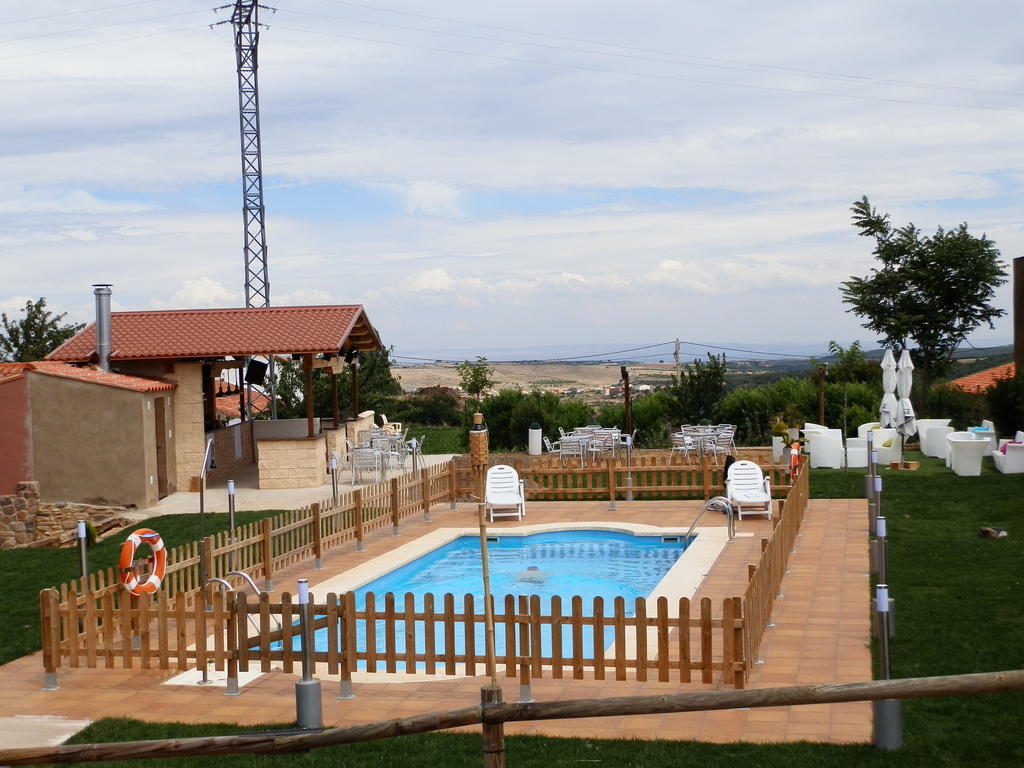 Hotel El Comendador Anon Exterior photo