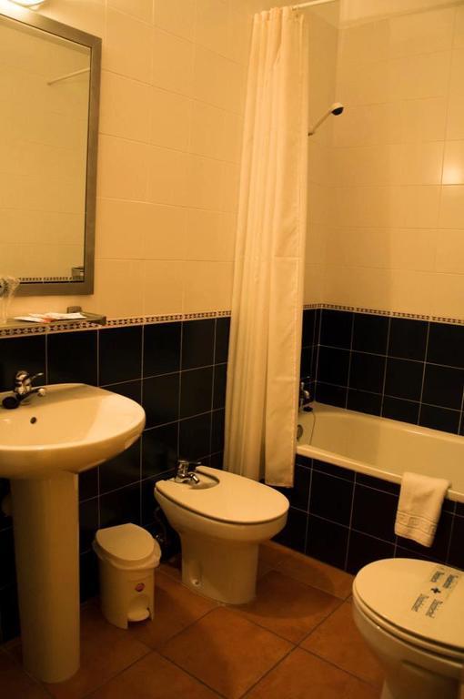 Hotel El Comendador Anon Room photo