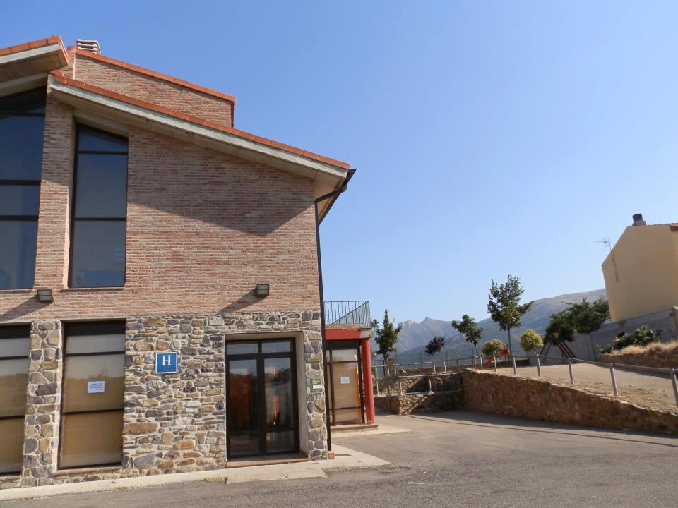 Hotel El Comendador Anon Exterior photo